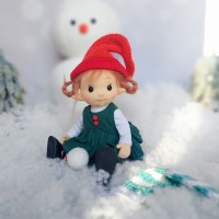 Cinnamon - Christmas Elf