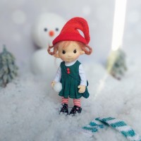 Cinnamon - Christmas Elf