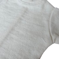 A white  T-shirt (1)