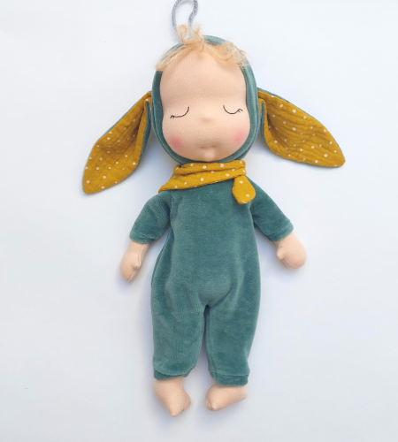 Organic small cuddle toy - green
