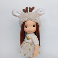 A reindeer hat